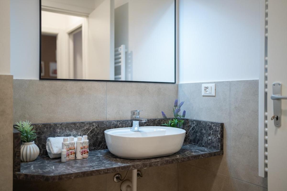 Authentic Private Flat 2 Min From Navigli Διαμέρισμα Μιλάνο Εξωτερικό φωτογραφία